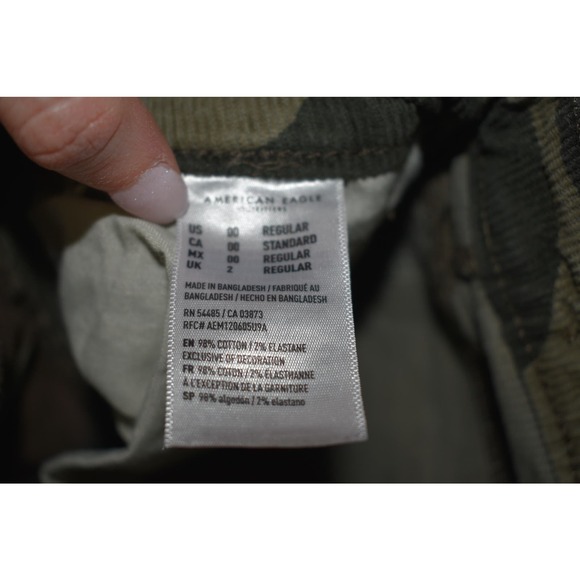 ⭐️ American Eagle Camo Courduroy Pant Size 00 - Picture 5 of 6